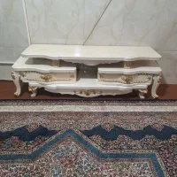 میز تلوزیون در حد اکبند