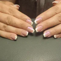 جشنواره ویژه کاشت ناخن به مدت ده روز