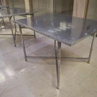 میز گالوانیزه محکم