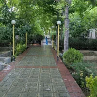 اجاره ویلا باغ2000متری مبله در صدرا خ دانشگاه