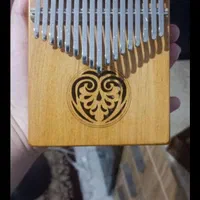 ساز کالیمبا کاملا نو استفاده نشده با جعبه و چکش