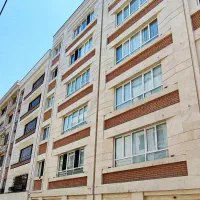 ۹۰متر آپارتمان/ فول امکانات/ پارک ساعی/دوطرف نور