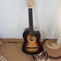 گیتار در حد نو