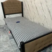 تخت یک نفره