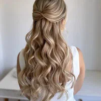 آرایشگاه و آموزشگاه زیبایی