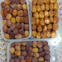 رطب عسلی با مغز گردو و ادویه جات محلی بوشهر