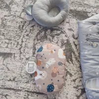 گهواره و فنداق بالشت فروشی.