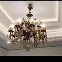 لوستر کلاسیک ۱۶ شعله در حد نو