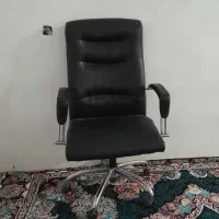 صندلی کاملا سالم اهرم بالا وپایین