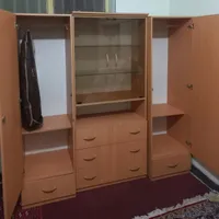 کمد لباسی با ویترین