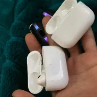 دو عدد ایرپاد پرو۲ تک گوش چپ تایپ سی و کیس خالی