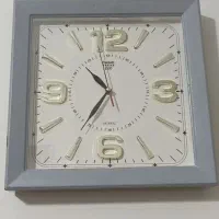 ساعت دیواری