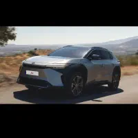 حواله آئودیq4 e.tron2025 و حواله تویوتا bz4x|خودرو سواری و وانت|همدان, |دیوار