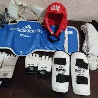 تجهیزات لوازم ورزشی تکواندو