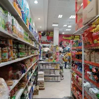 کارگر چیدمان سوپر مارکت