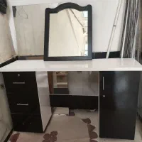 میز آرایشی