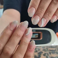 کاشت ناخن۳۸۰. کاور ۳۵۰. ژلیش ۲۰۰. مانیکور ۸۰.