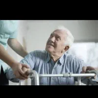 پرستار مرد برای مرد سالمند