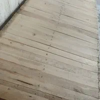 تخت چوبی