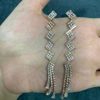 گوشواره بدلیجات