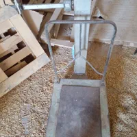 باسکول ۵۰۰ کیلویی و ۲۰۰ کیلویی|ابزارآلات|آباده, |دیوار