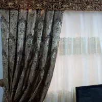 پرده همراه کتیبه ومیل پرده