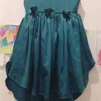 لباسهای دخترانه و مانتوهای زنانه