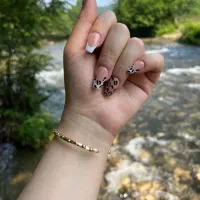 کاشت و ترمیم ناخن|خدمات آرایشگری و زیبایی|قزوین, |دیوار