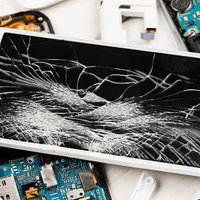 تعمیرات موبایل شاهین تعمیرات LCD فوری