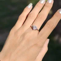 انگشتر و گوشواره های خاص