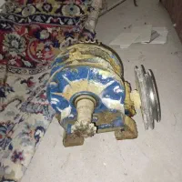 یک عدد گیربکس و یک عدد دینام دو ترانسه موجوده