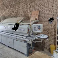 لبه چسبان و دورکن مارک توکل