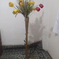 گلدان سالنی و گل تزیینی