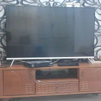تلوزیون و میز تلوزیون فروش فوری