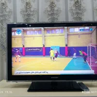 تلویزیون و میز تلویزیون