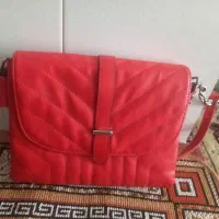 تعدادی کیف درحد نو|کیف، کفش، کمربند|نهاوند, |دیوار