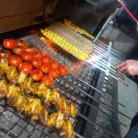 نیروی  کانتر دار و سالن کار دررستوران|استخدام خدمات فروشگاه و رستوران|کاشان, فین کوچک|دیوار