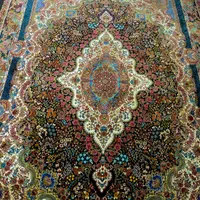 فرش در حد نو کاملا خوشرنگ و سالم