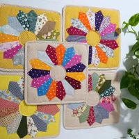 دوخت سرویس آشپزخانه جهیزیه عروس|سفره، حوله، دستمال آشپزخانه|آبیک, |دیوار