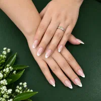 کاشت ناخن تمیز و شیک در تهرانپارس