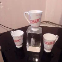 سه عدد فنجان  کوچک وتزینی