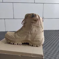 نیم بوت رافائل