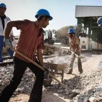 کارگر ساختمان هستم