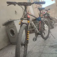 دوچرخه|دوچرخه، اسکیت، اسکوتر|ایوان, |دیوار