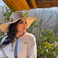 کت مجلسی|لباس|تهران, آسمان|دیوار