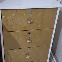 کمد چهارکشویی لوازم ارایشگاه