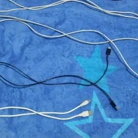 تعداد‌ی سیم تایپ سی میکرو آداپتور هنذفری همه سالم|لوازم جانبی موبایل و تبلت|اصفهان, جلوان|دیوار