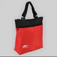 تعدادی کیف وساک|کیف، کفش، کمربند|رشت, ترمینال|دیوار