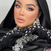 خدمات میکاپ تخصصی و زلف در سالن VIP شبنم شیری