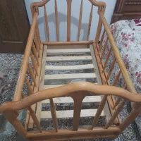تخت خواب و گهواره نوزاد